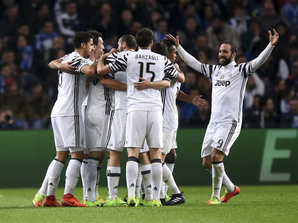 场均1.15球！两大前锋13轮只进3球！罗马有意引进英超两大射手（火力告急：场均仅1.15球、两前锋13轮合进3球，罗马锁定英超双枪补强）