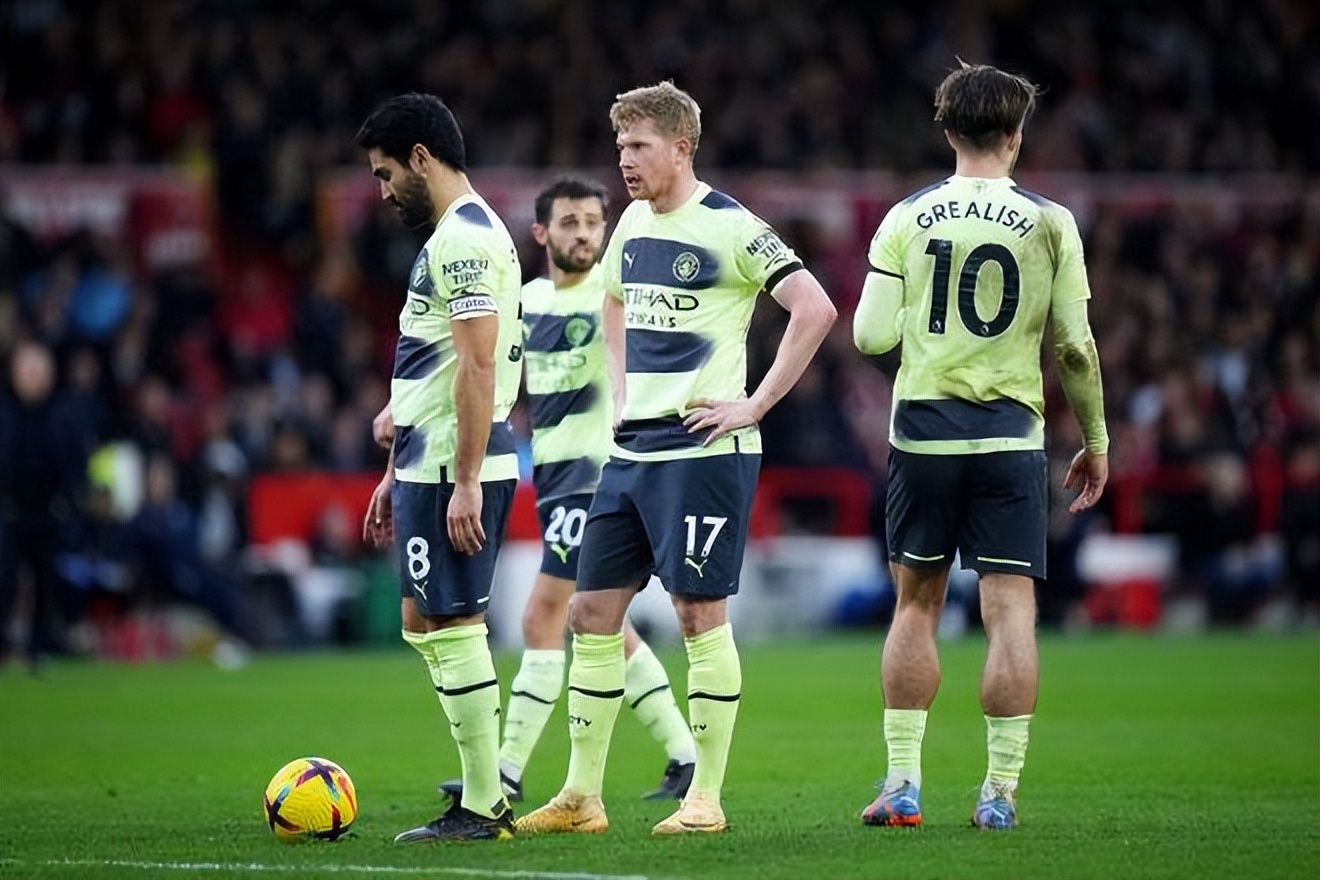 克罗斯谈皇马现状：不要总谈过去，我不需要别人说我想你（克罗斯谈皇马：专注当下，别总怀旧；我不需要别人对我说“想你”）