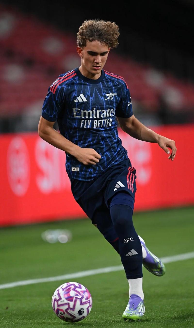 马德兴：武汉女足马不停蹄参赛是一种伤害，足协应协调好各种赛程（马德兴：武汉女足连轴转参赛易致伤害，足协应统筹各项赛程）