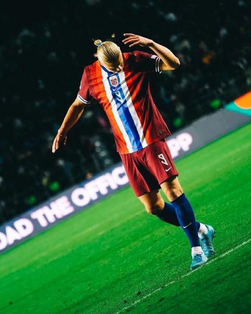 斯洛文尼亚主帅：奥布拉克感到不适，将缺席与瑞典的比赛（斯洛文尼亚主帅确认：奥布拉克身体不适，无缘对阵瑞典）