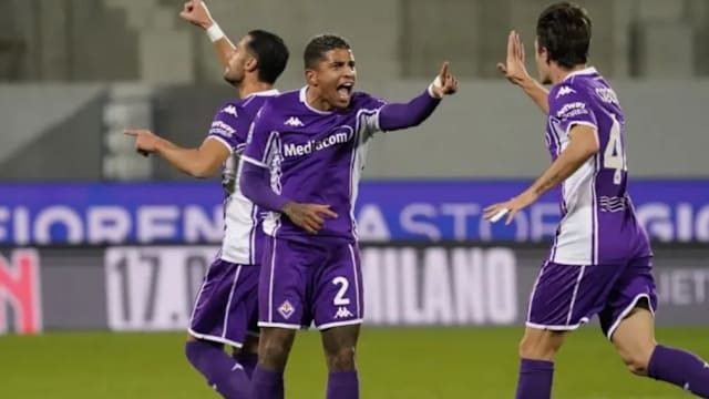 欧冠梅开二度后染红，迪亚斯是继格列兹曼之后第二人（欧冠先梅开二度再染红，迪亚斯继格列兹曼后成第二人）